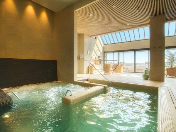 Nouveau-Monde-piscine-1