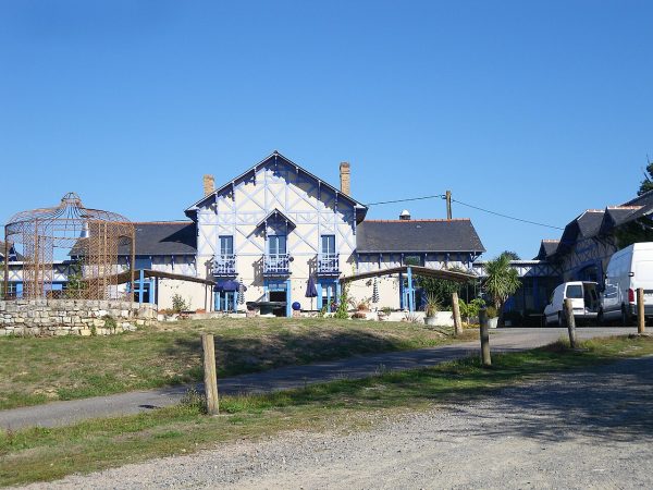 Restaurant_la_closerie_des_hortensias_a_mordelles_-_panoramio